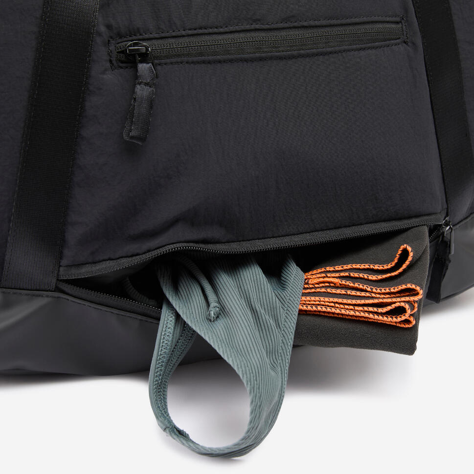 28L Sports Bag with Waterproof Pocket - Image 5