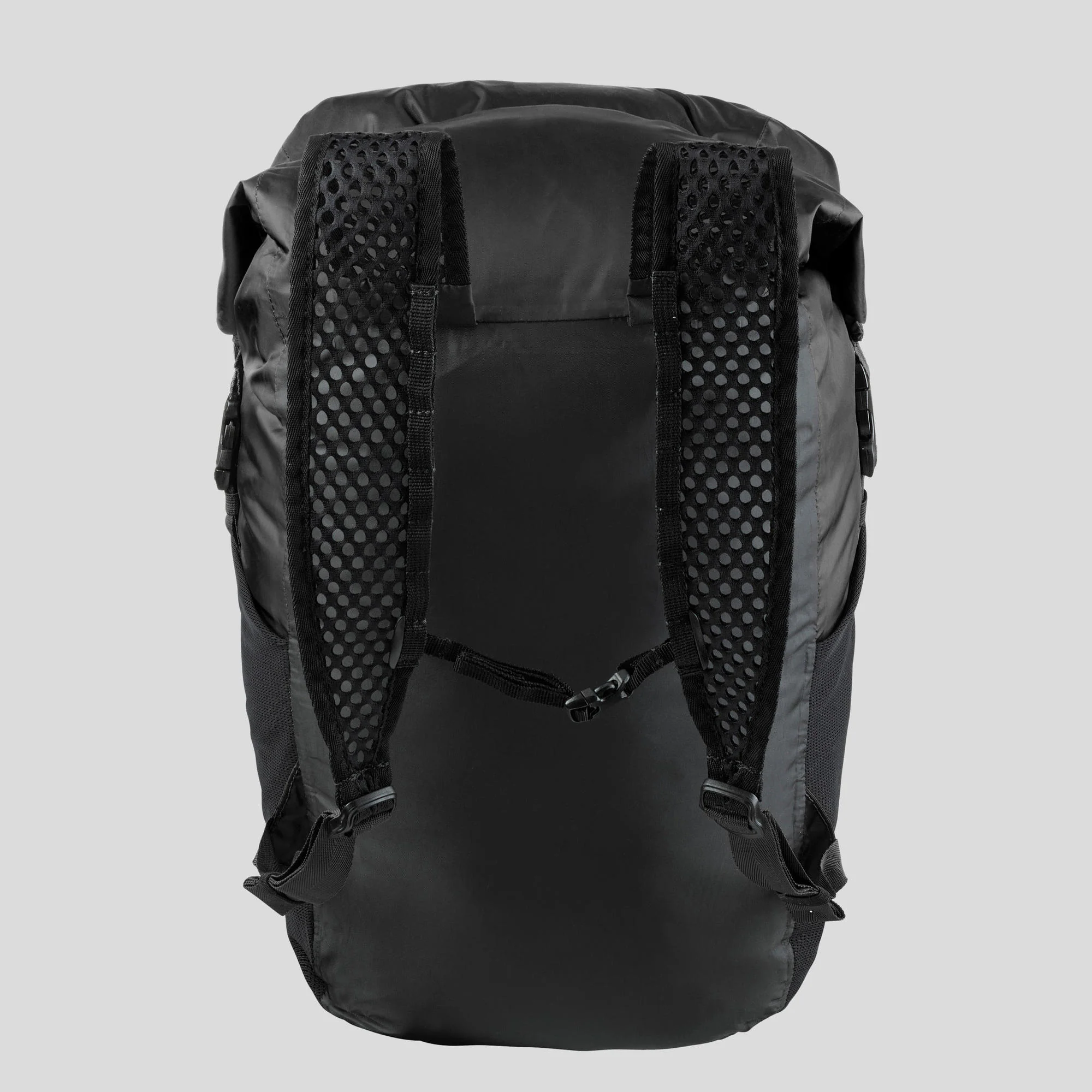 Forclaz Travel 100 Compact Waterproof 20 L Hiking Backpack - Image 3