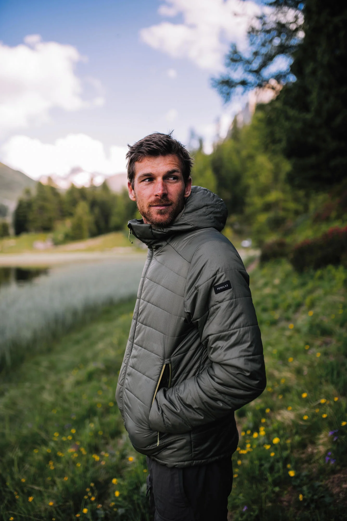 Forclaz Men's MT100 Hooded Synthetic Jacket - Image 23