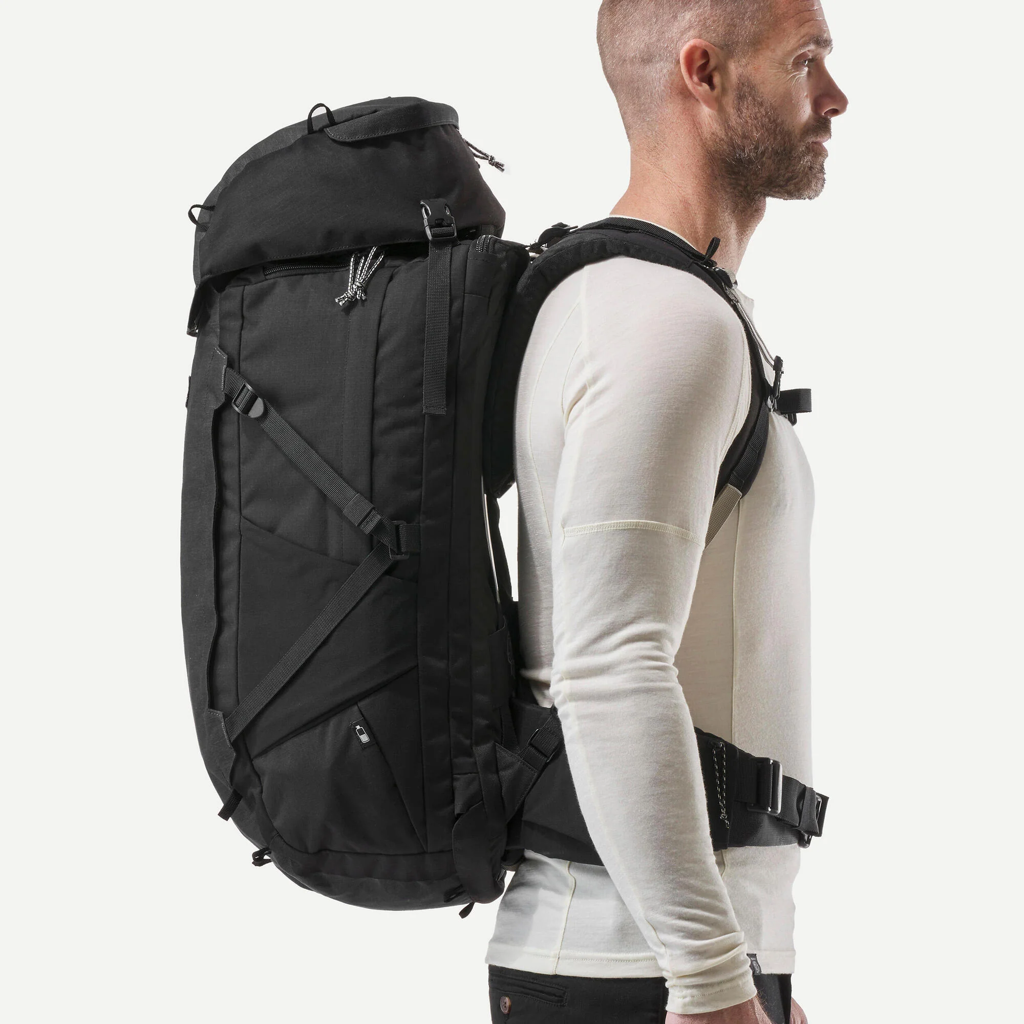 Forclaz Men's Travel 900 50+6 L Backpacking Pack - Image 11