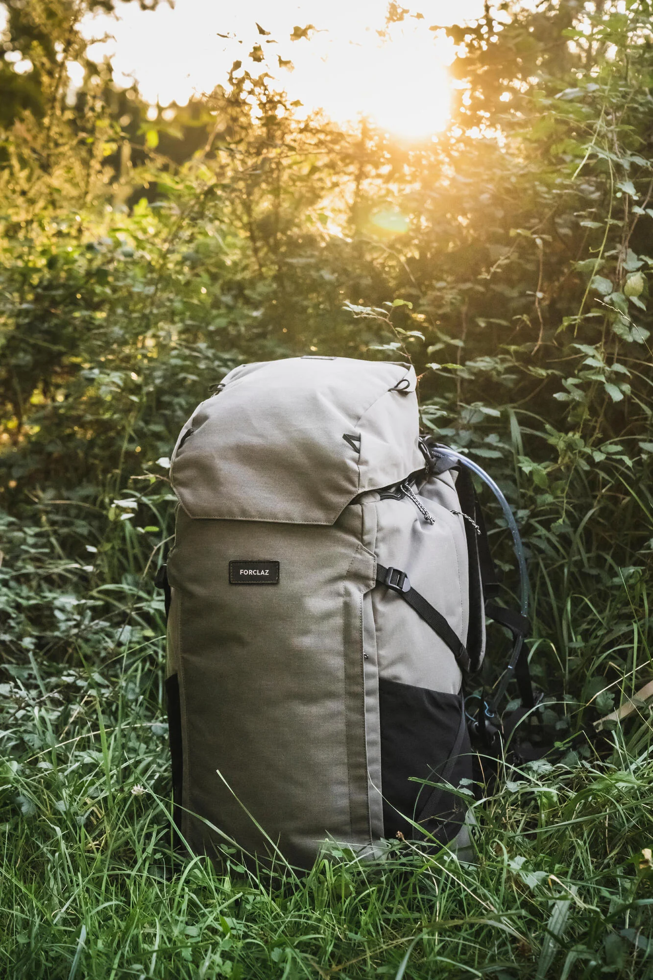 Forclaz Men's Travel 900 70+6L Backpacking Pack - Image 16