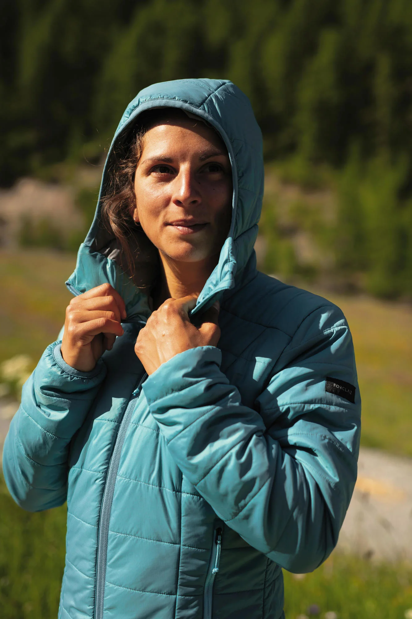 Forclaz Women's MT100 Hooded Synthetic Jacket - Image 17