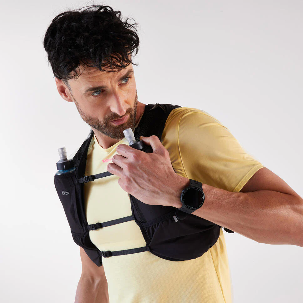 Kiprun 500 8L Trail Running Bag + 1L Water Bladder - Image 7