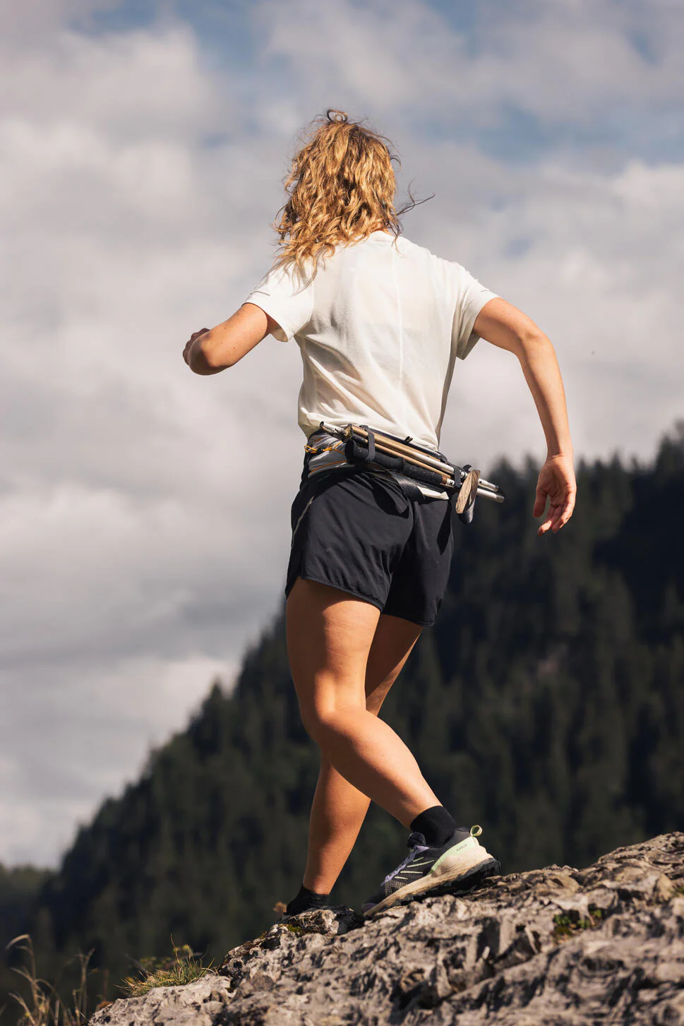 Kiprun 900 Trail Running Hydration Belt - Image 13