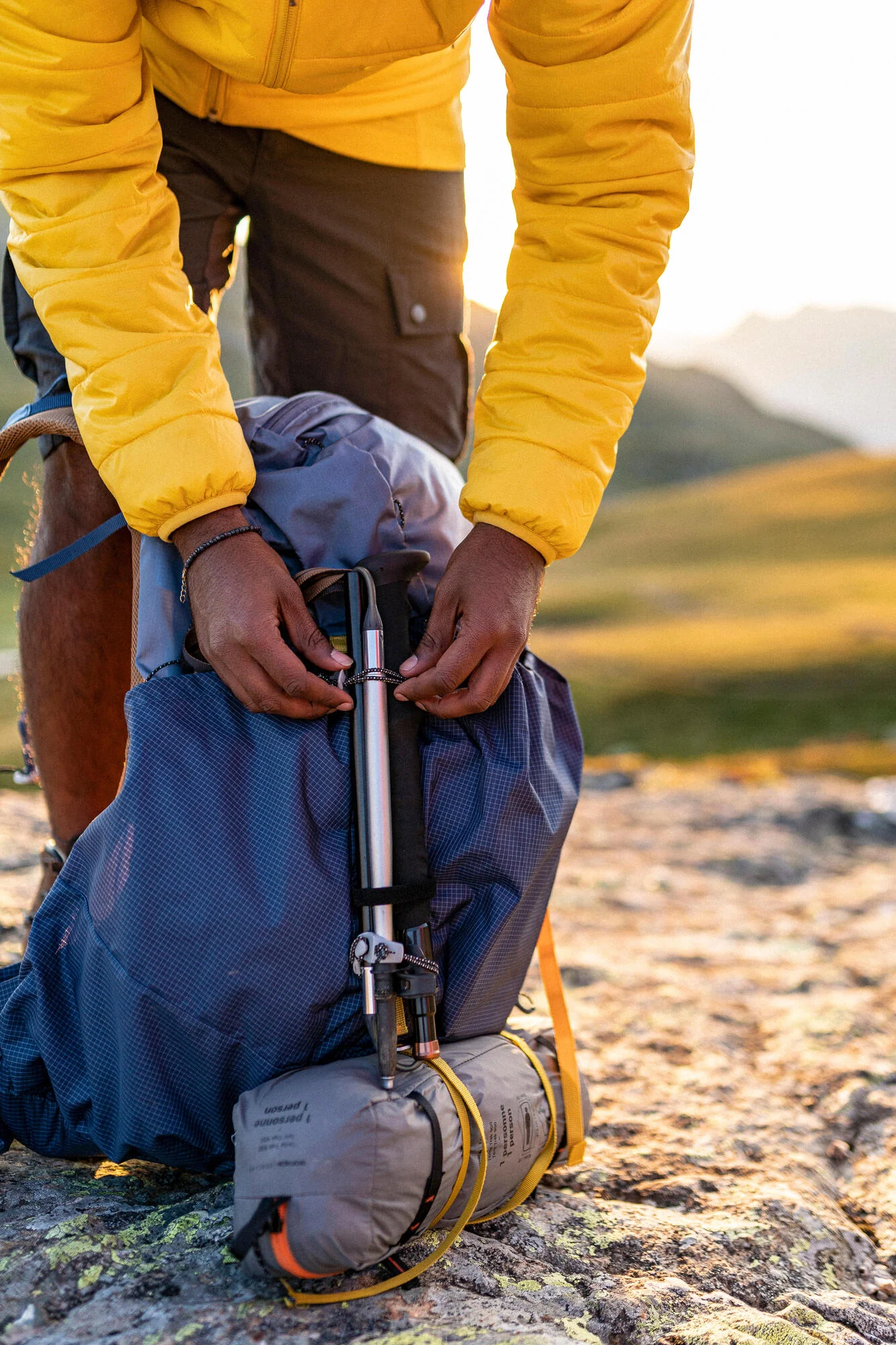 Forclaz Men's MT900 50+10 L Ultralight Backpacking Pack - Image 14