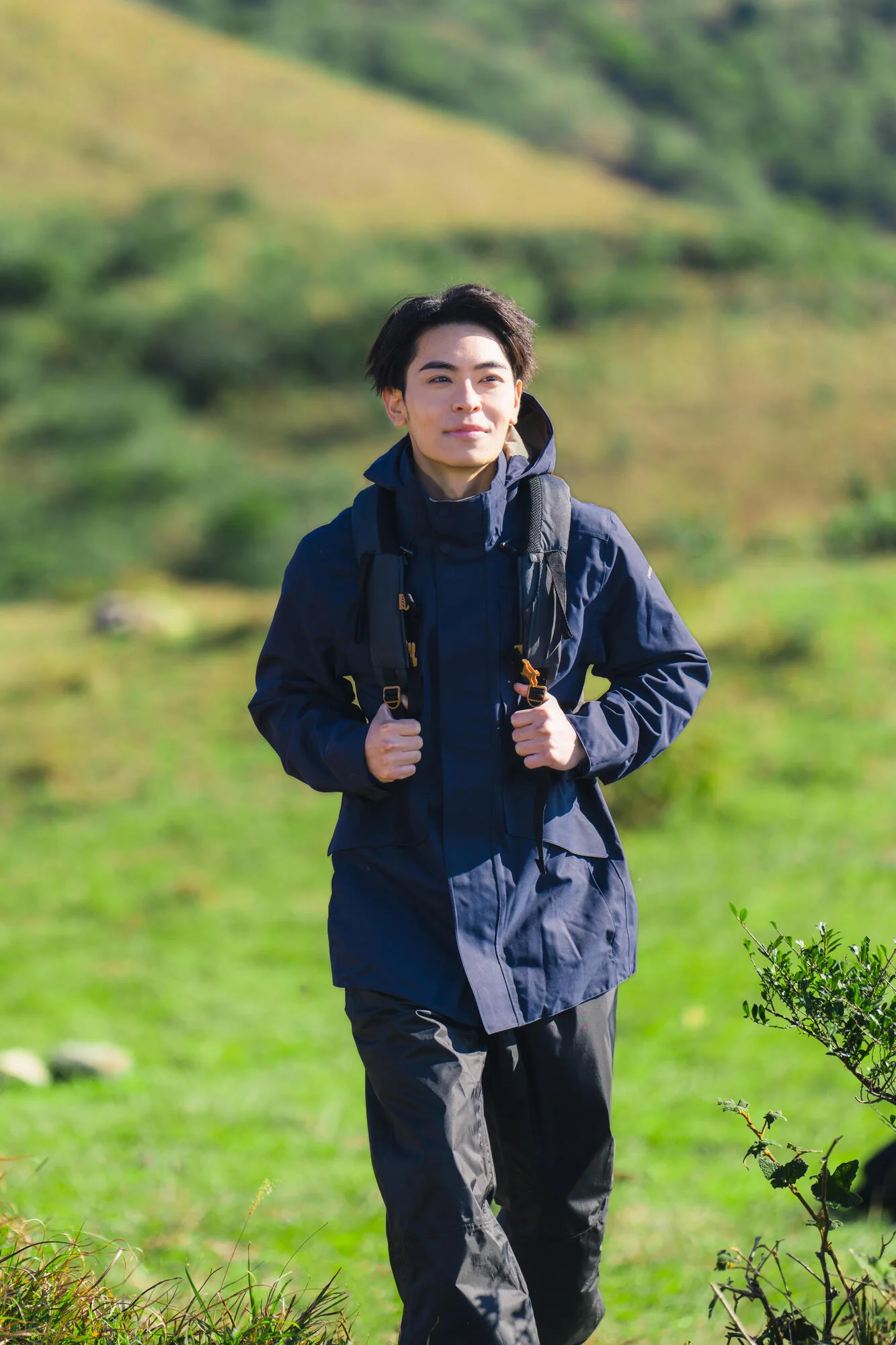 Quechua Men's NH500 Waterproof Over Pants - Image 9