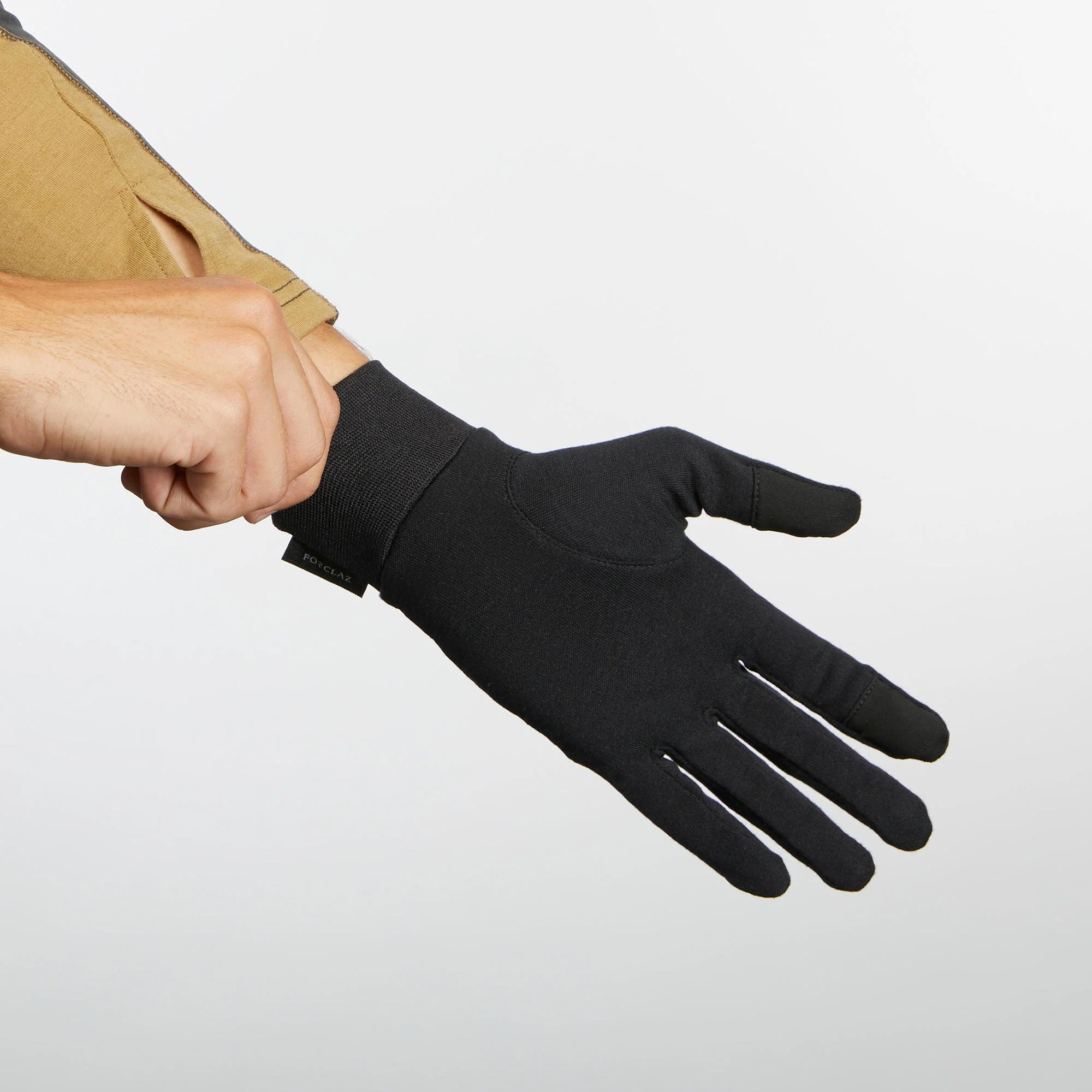 Quechua Adult MT500 Backpacking Silk Liner Gloves - Image 2