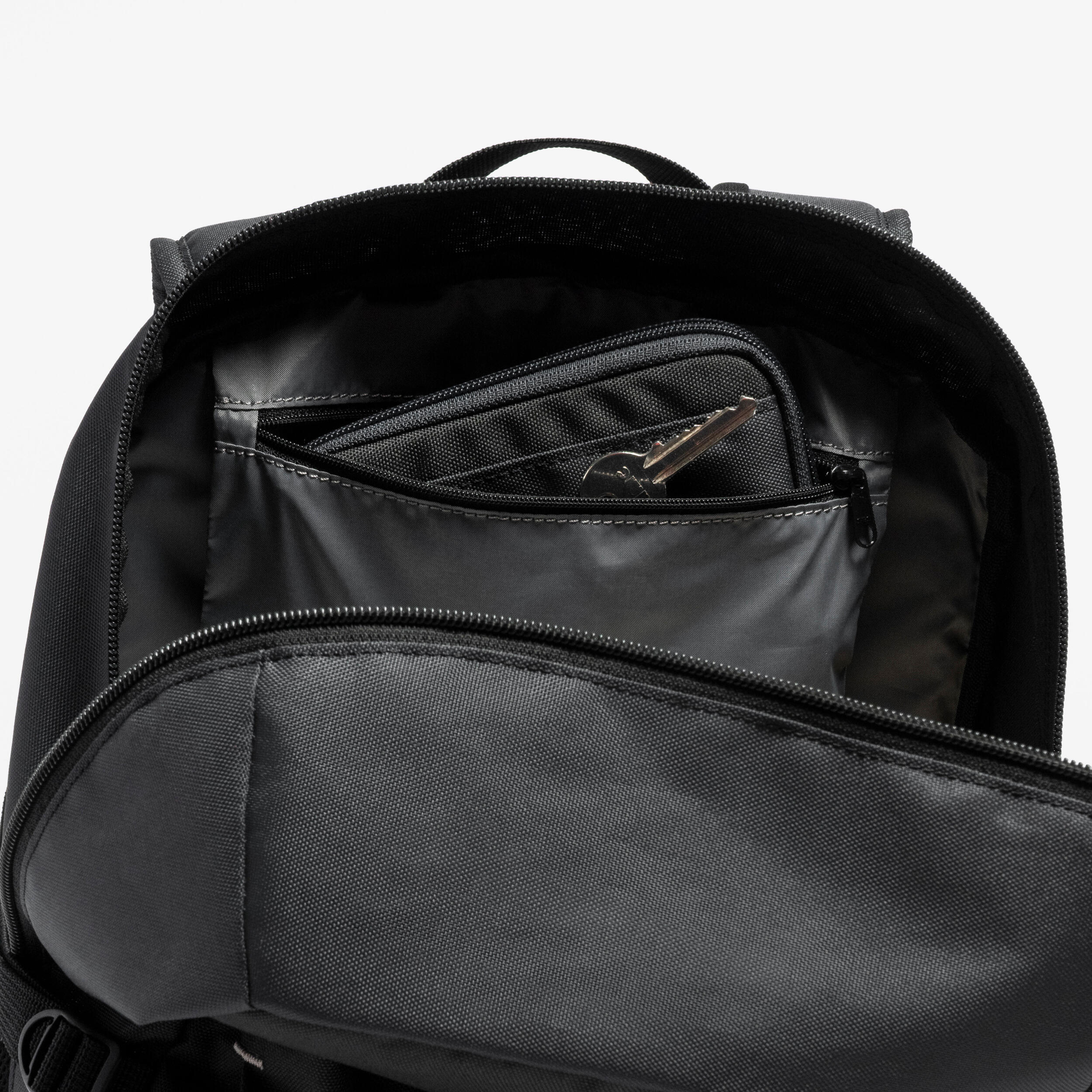 Quechua 100 Arpenaz 27L Hiking Backpack - Image 17