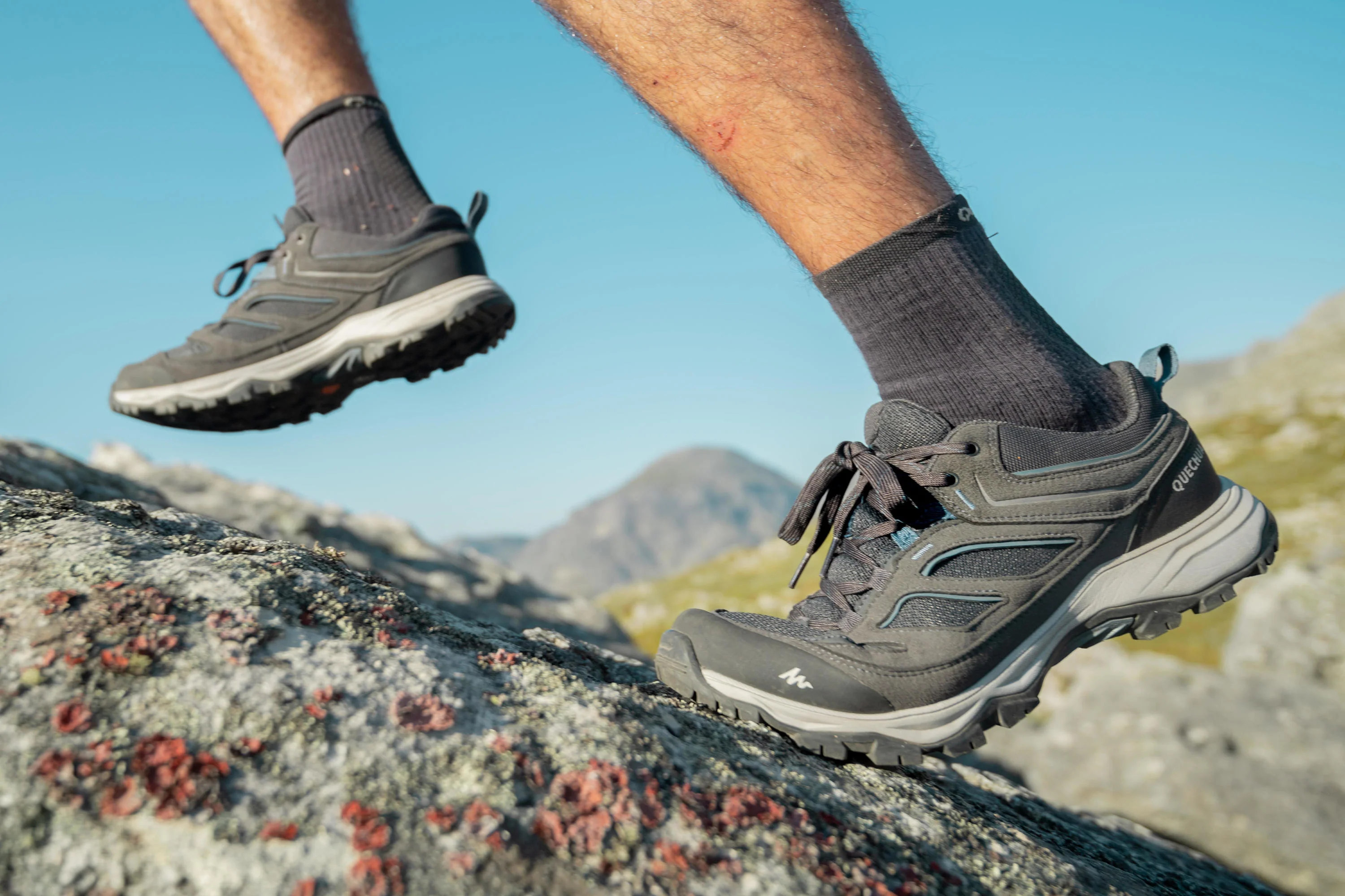 Quechua Men's MH100 Hiking Shoes - Image 7