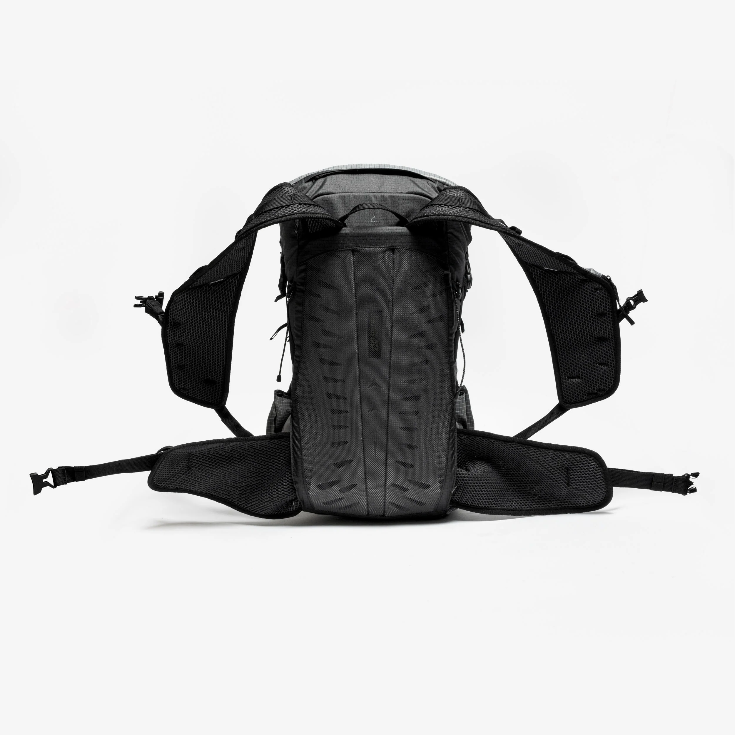 Quechua MH500 22L Lightweight Hiking Backpack - Image 22