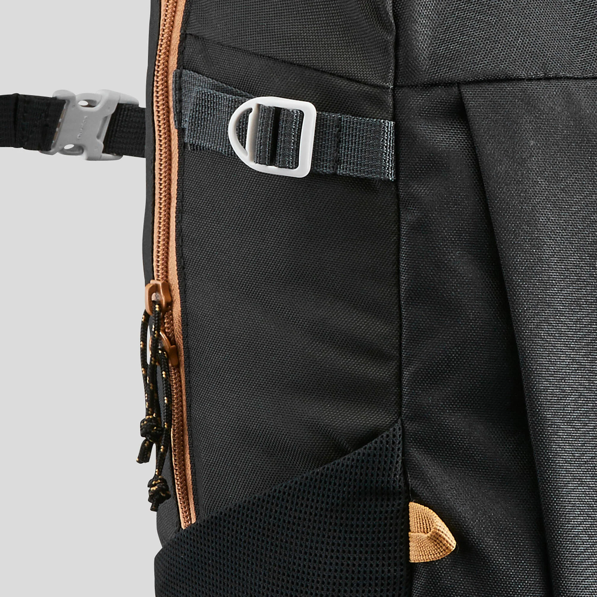 Quechua NH100 Arpenaz 20 L Hiking Backpack - Image 21