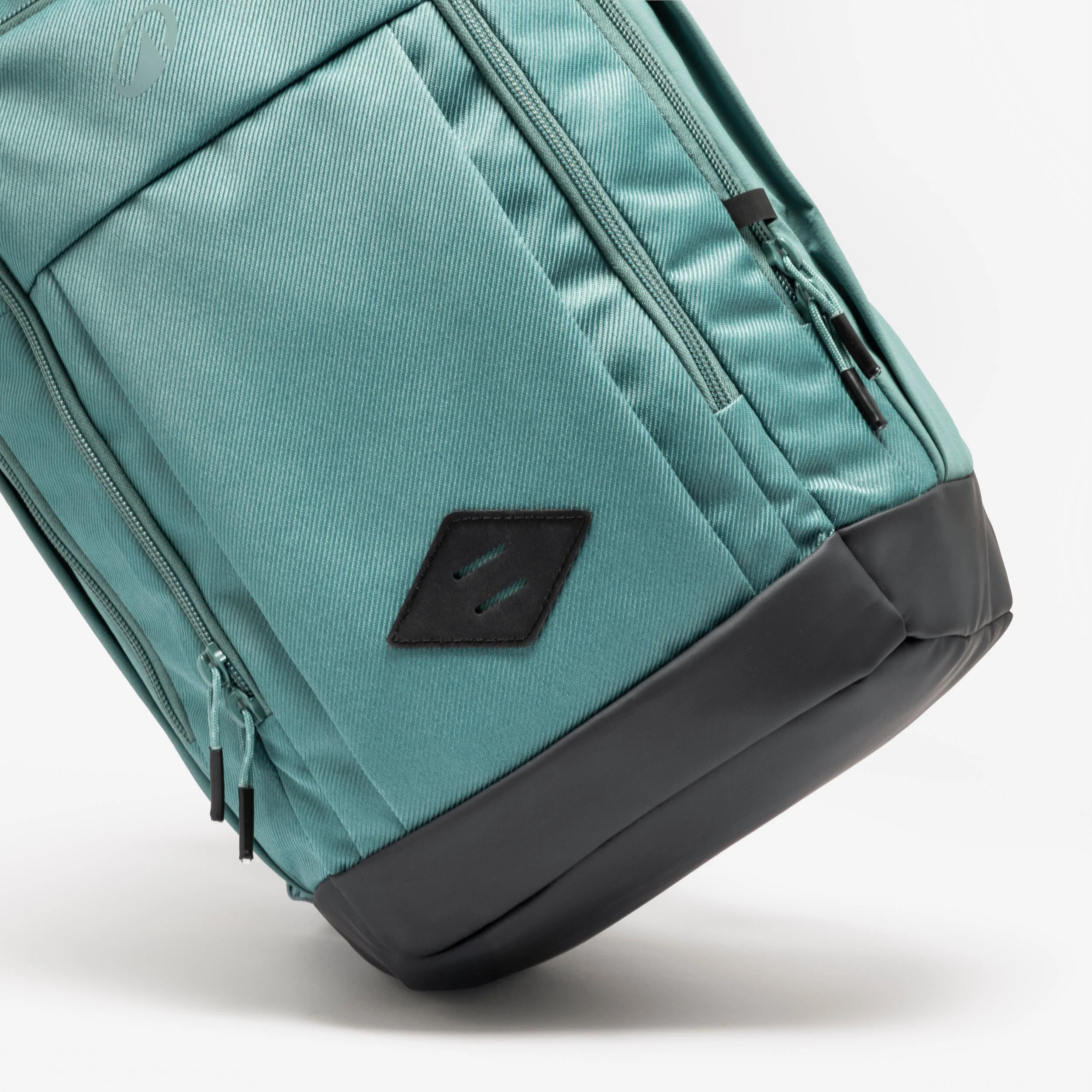 Quechua NH500 Escape 16 L Hiking Backpack - Image 32