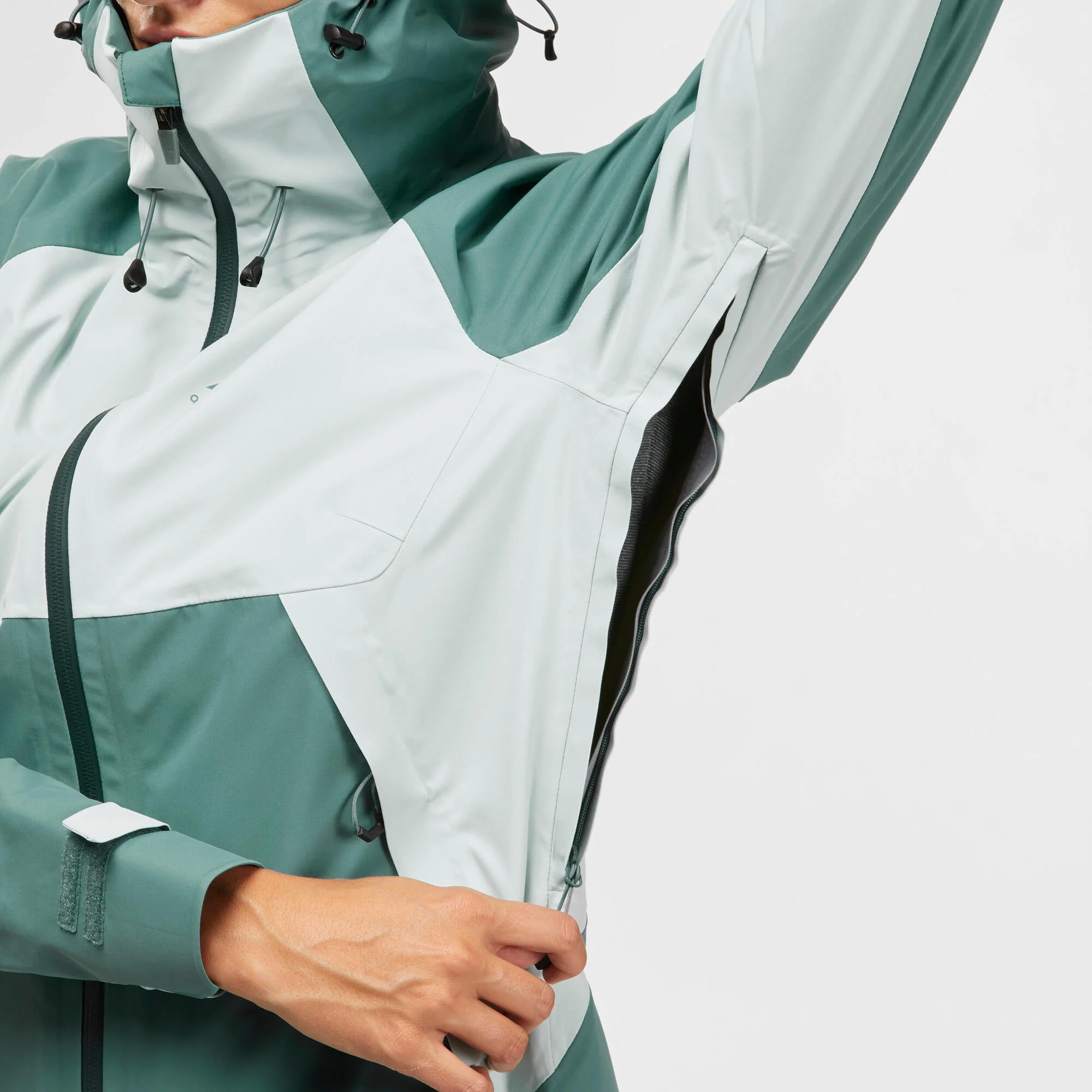 Quechua Women's MH500 Lightweight Waterproof Hiking Jacket - Image 20