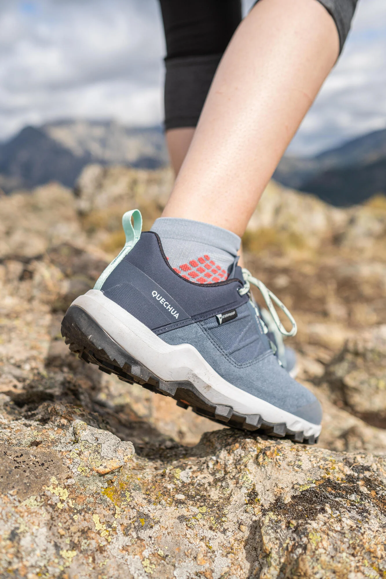 Quechua Women's MH500 Waterproof Hiking Shoes - Image 12