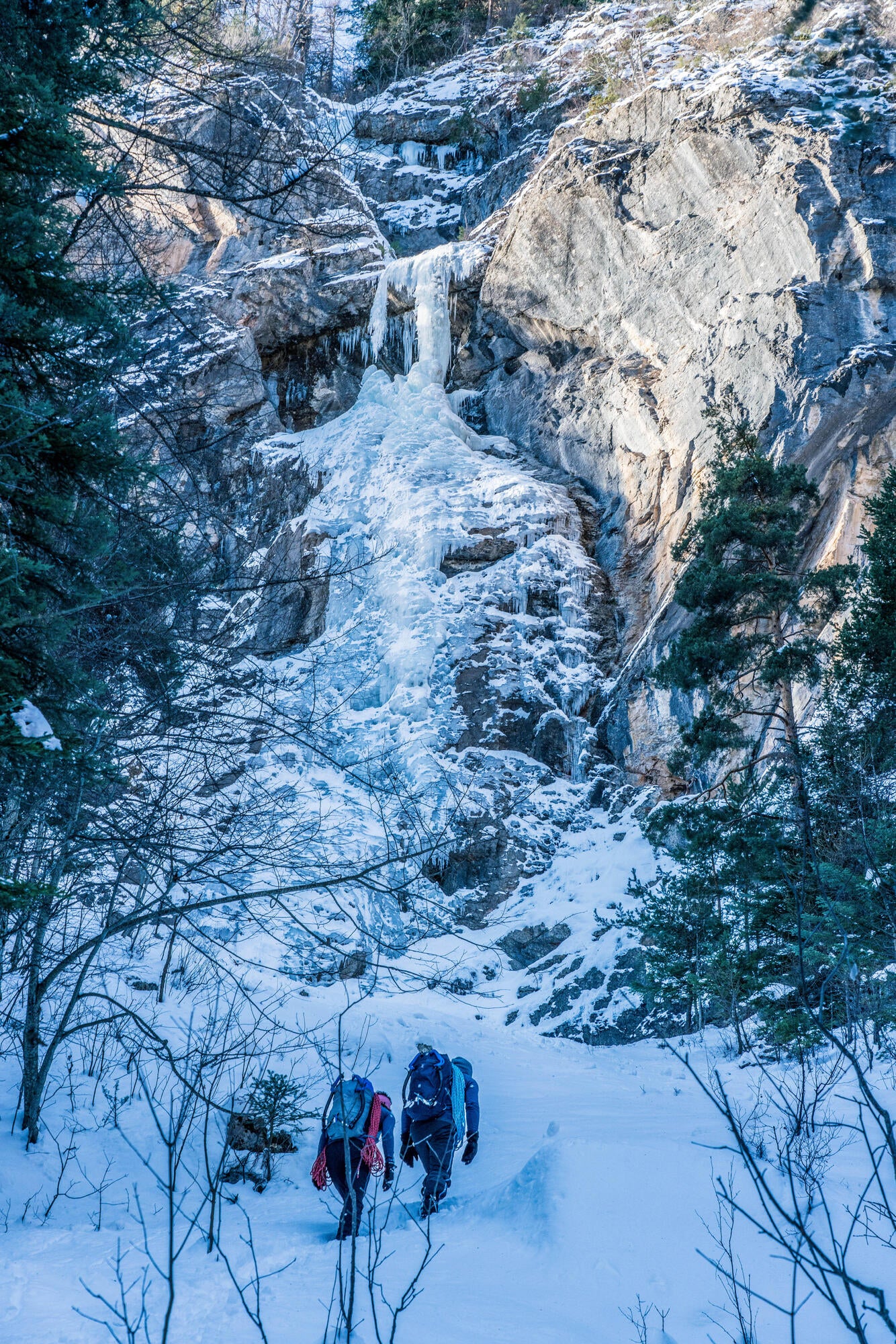 Simond Ice 30L Waterproof Mountaineering Backpack - Image 20