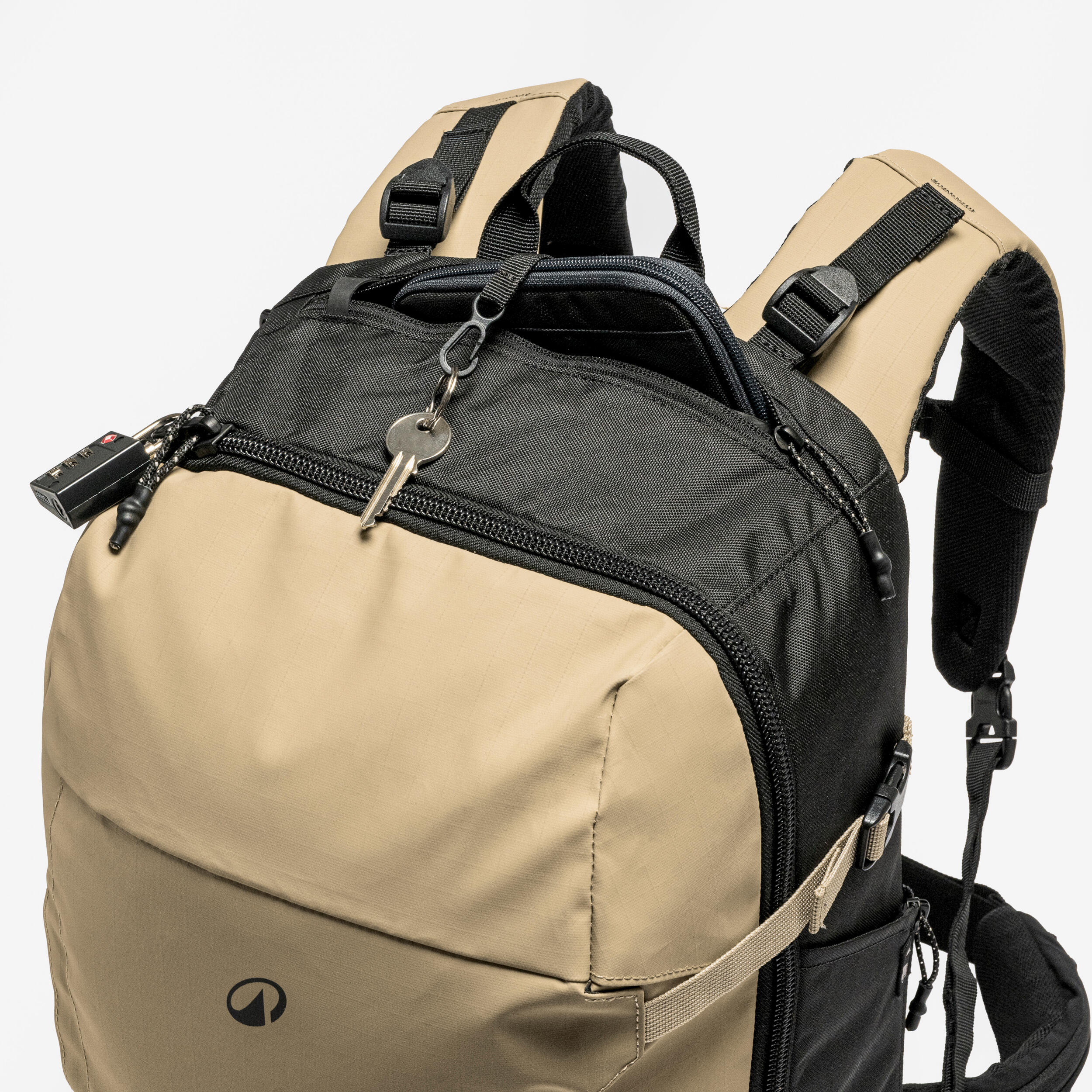 Travel 500 Organizer 30 L Backpack - Image 12