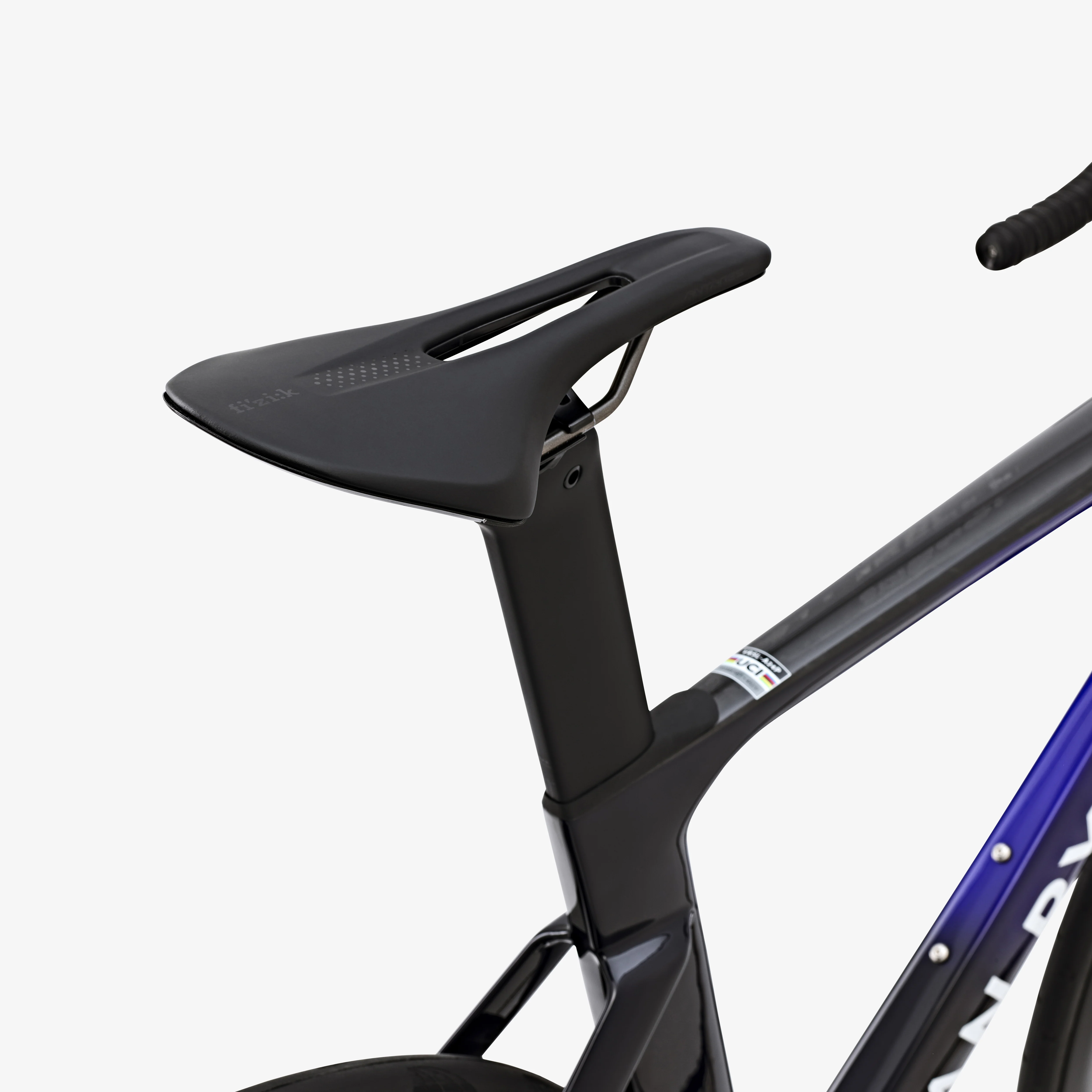 Van Rysel RCR-F Pro Ultegra Di2 - Image 8