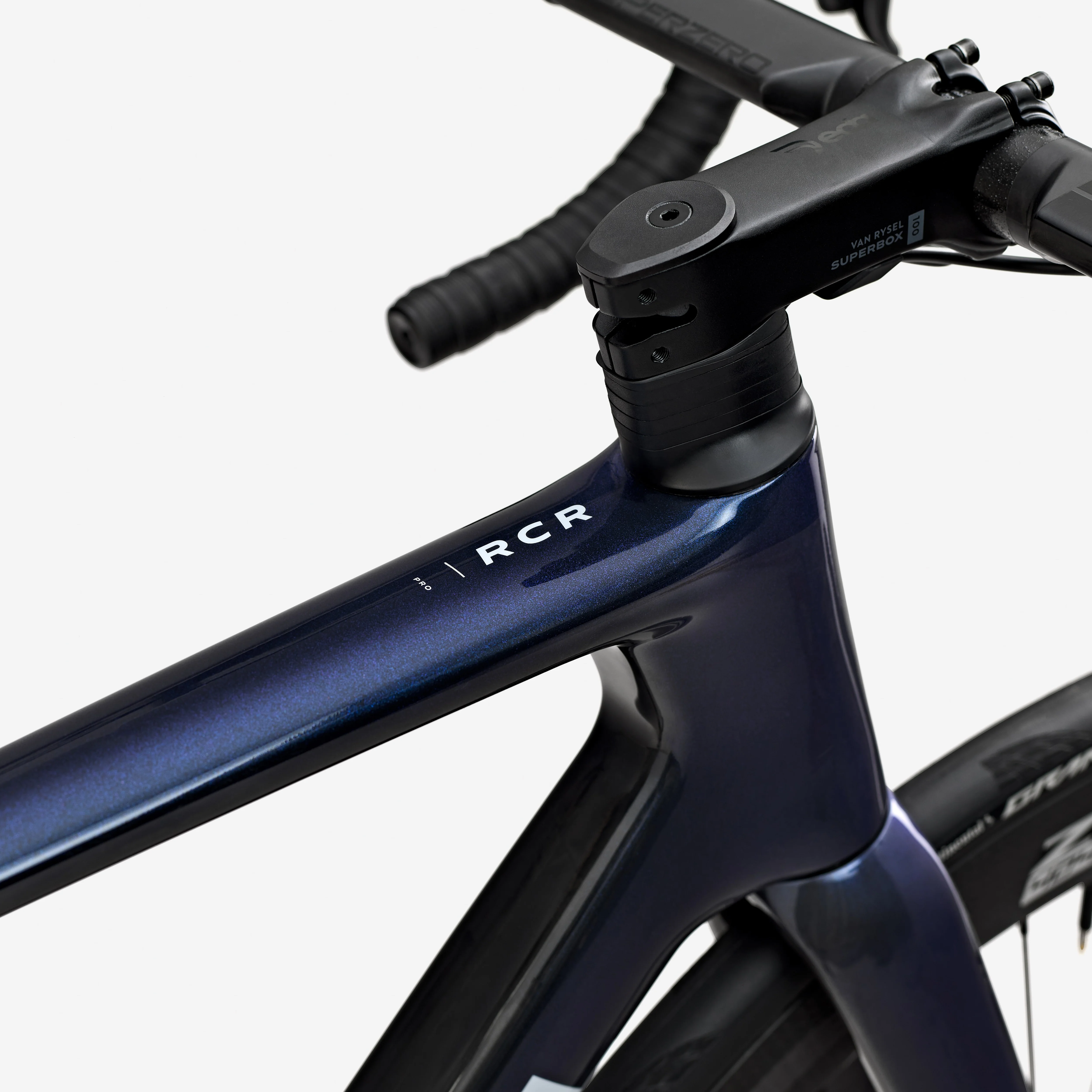 Van Rysel RCR Pro Force AXS - Image 10