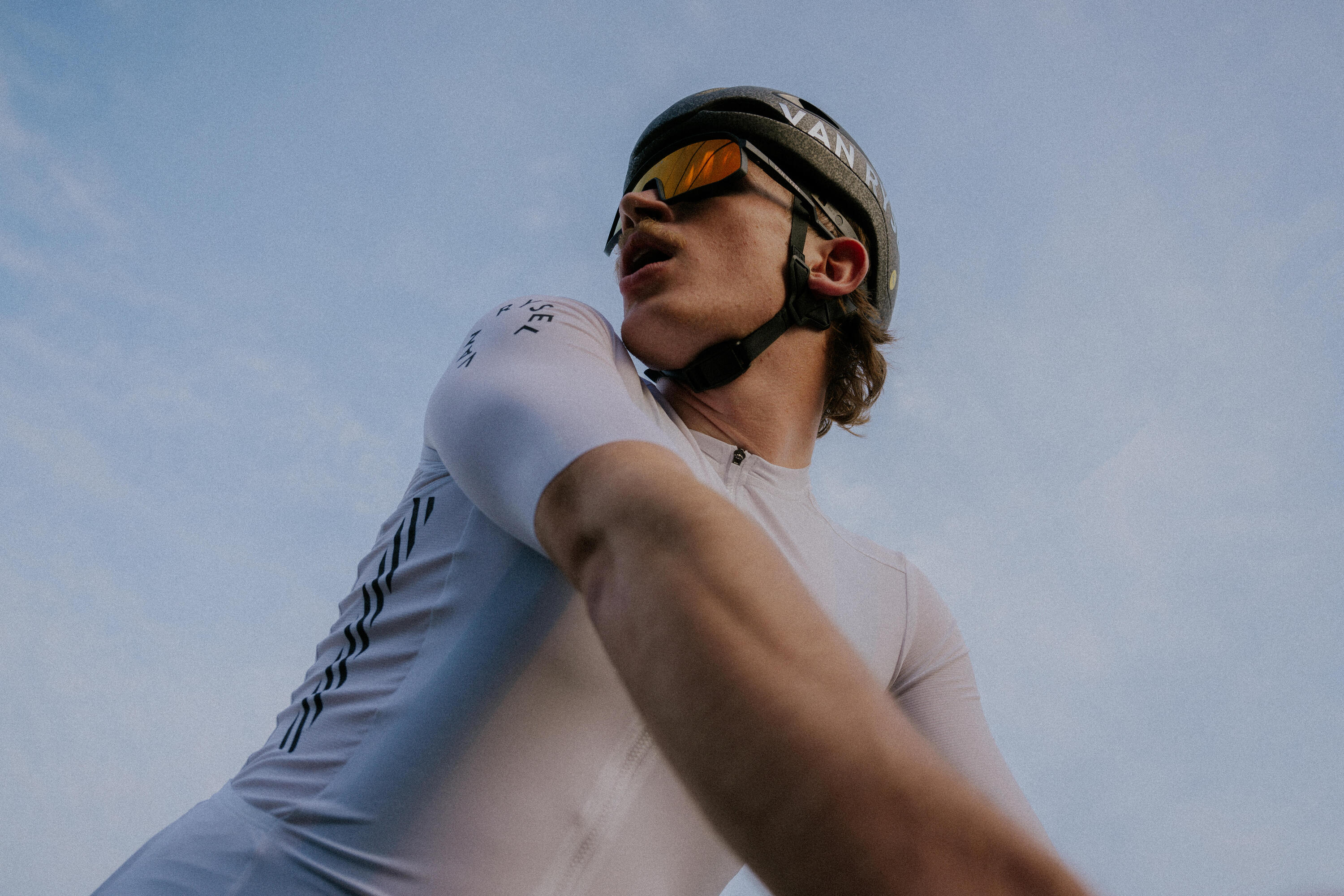 Van Rysel Unisex RCR 2 Short-Sleeved Cycling Jersey - Image 54